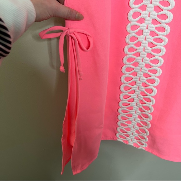 Lilly Pulitzer Pearl Romper in Lilly Coral: size 2 - Picture 5 of 9